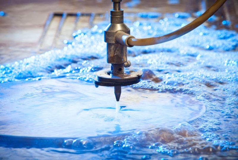 Usługi cięcia wodą